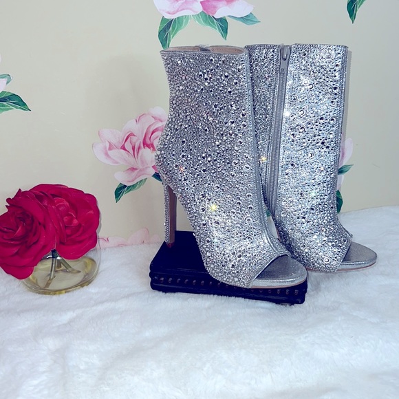 Steve Madden Dispute-R Rhinestone Embellished Peep Toe Stiletto Booties.… - Picture 4 of 7